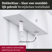 Witte stekkerbehuizing met afneembaar textielkabel voor snelle en eenvoudige wandmontage