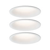 Tre hvide runde LED-indbygningslamper med mat diffuser til energieeffektiv belysning