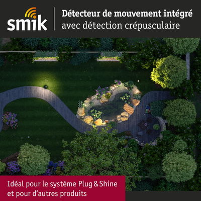 Chemin de jardin éclairé avec détecteur de mouvement intégré et détection crépusculaire pour système Plug & Shine