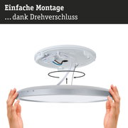 Weiße Deckenleuchte mit silbernem Rand und Drehverschluss für einfache Montage und LED-Beleuchtung