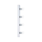 Applique murale moderne en chrome avec quatre ampoules blanches pour un éclairage intérieur élégant