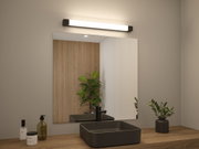 Schwarze rechteckige Keramik-Waschschale auf Holzplatte mit schwarzem Wasserhahn und LED-Spiegelleuchte