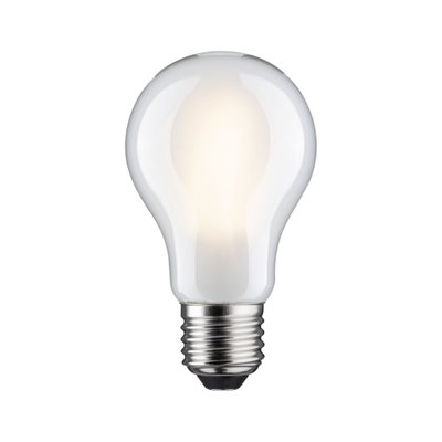 Klassisk LED-pære med mat hvidt glas og E27-fatning til energibesparende belysning