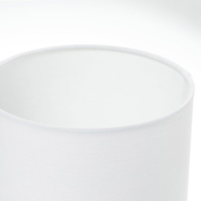 Witte stoffen lampenkap met fijne structuur voor moderne verlichtingsoplossingen