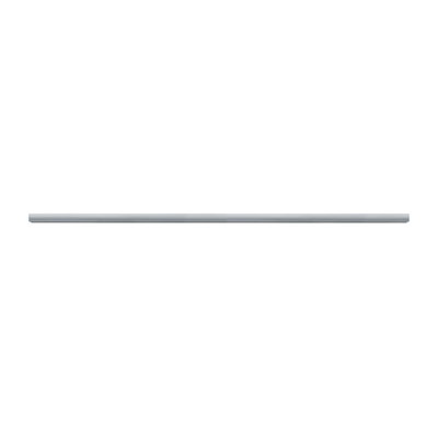 Slanke LED-lichtbalk in aluminium zilver voor moderne binnenverlichting en energiezuinig design
