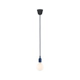 Minimalistische Pendelleuchte mit blauem Kabel und weißer Glühbirne für moderne Wohnräume