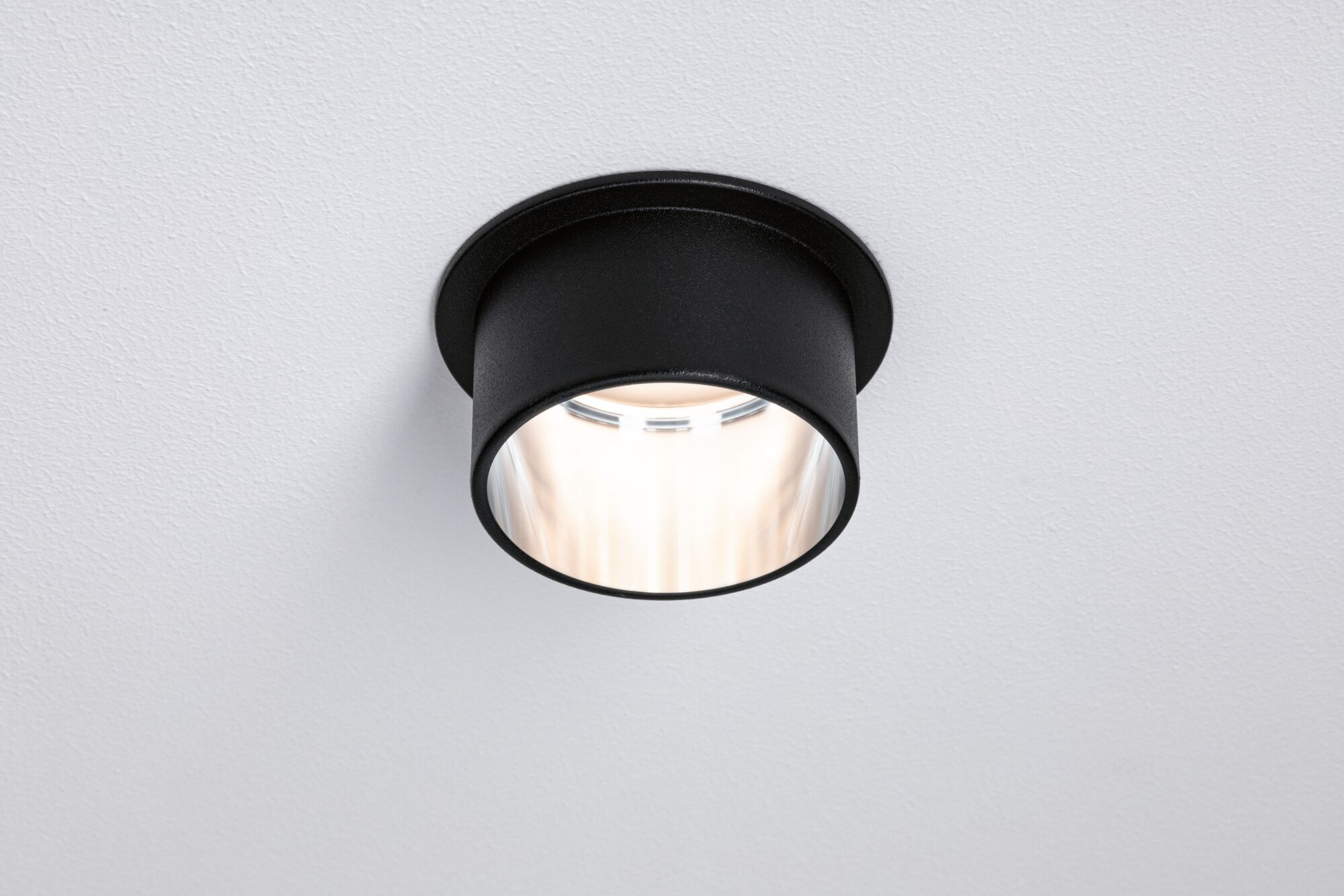 Zwarte metalen plafondlamp met rond ontwerp en warm wit LED-licht voor moderne binnenverlichting