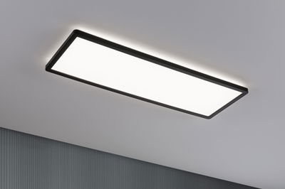 Rechteckige LED-Deckenleuchte mit schwarzem Rahmen und indirektem Licht für modernes Raumdesign