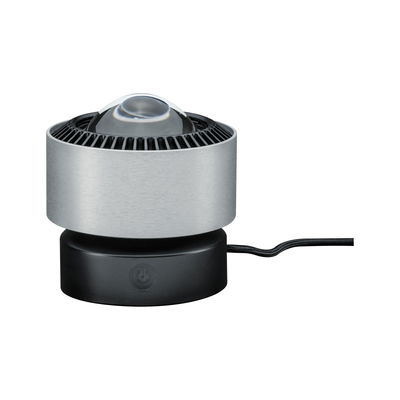 Compacte LED-projector met zilverkleurige aluminium behuizing en zwarte basis voor moderne lichtaccenten