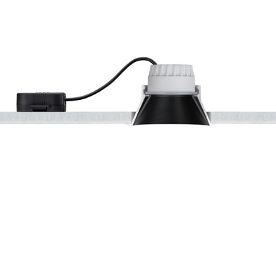 Zwart-witte LED-inbouwspot in wit plafond met kabel en driver voor moderne verlichting