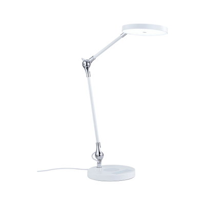 Moderne weiße LED-Tischlampe mit verstellbarem Arm und chromfarbenen Gelenken für Bürobeleuchtung